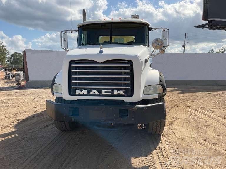 Mack CTP 713 B Altele