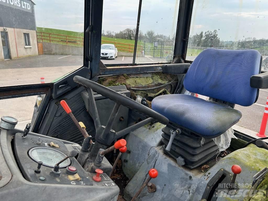 John Deere 3140 Tractoare