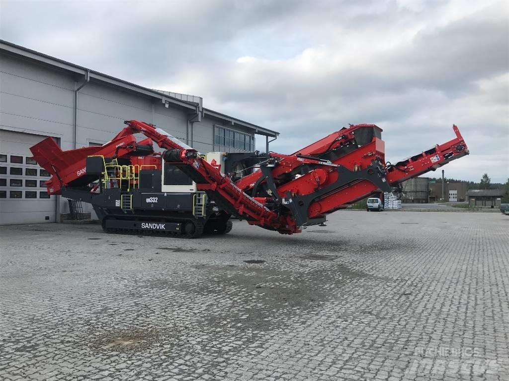 Sandvik QH 332 DDHS Concasoare mobile