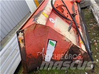Holaras BB 1250 H Utilaje si accesorii folosite la cresterea animalelor