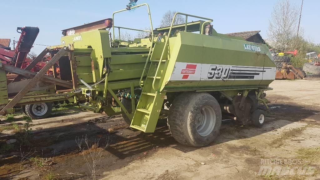 Fortschritt 530 Baler dreptunghiular