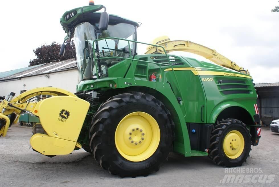 John Deere 8400 T Forajere cu autopropulsare