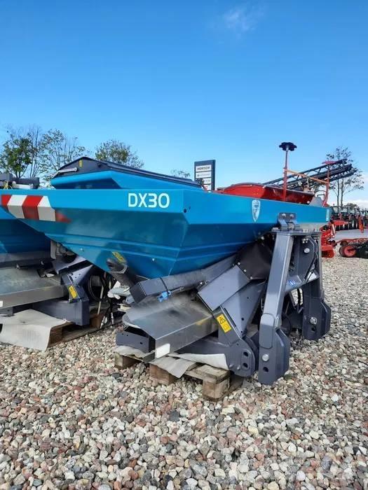 Sulky DX 30 Împrastierea mineralelor