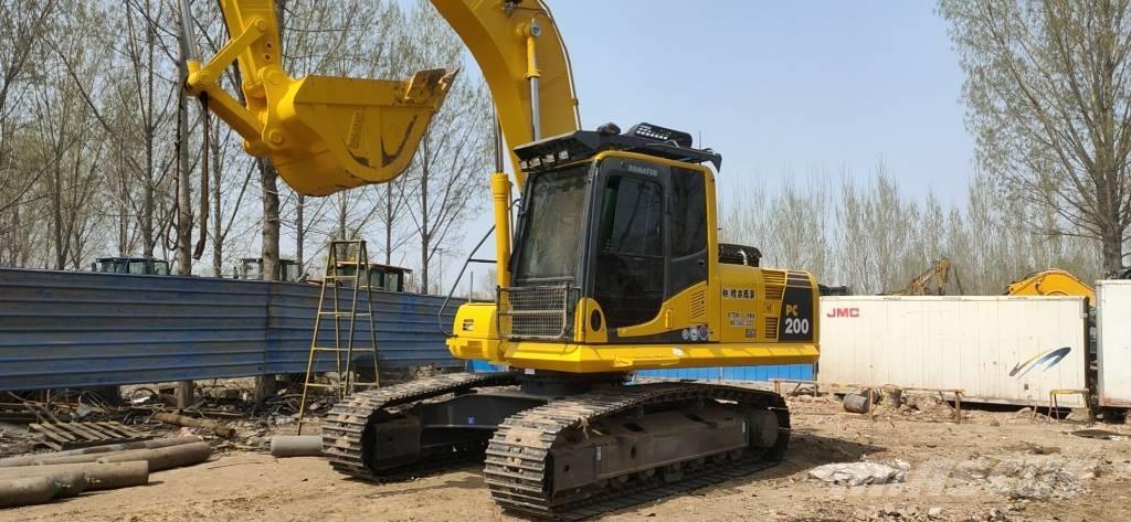 Komatsu PC 200-8 Excavatoare pe șenile
