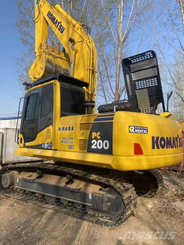 Komatsu PC 200-8 Excavatoare pe șenile
