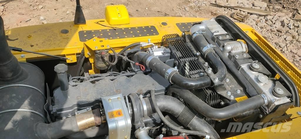 Komatsu PC 200-8 Excavatoare pe șenile
