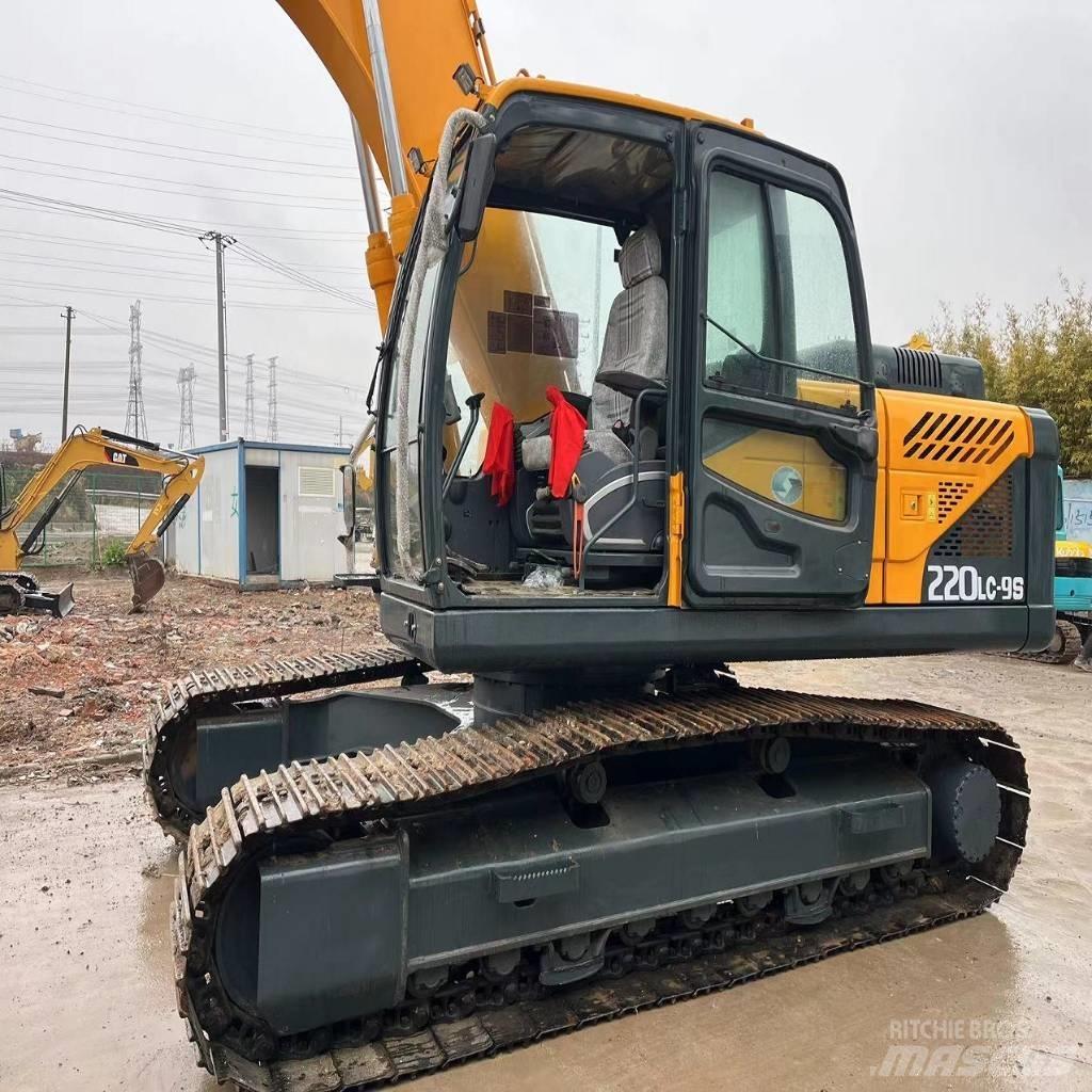 Hyundai R220LC-9S Excavatoare pe șenile

