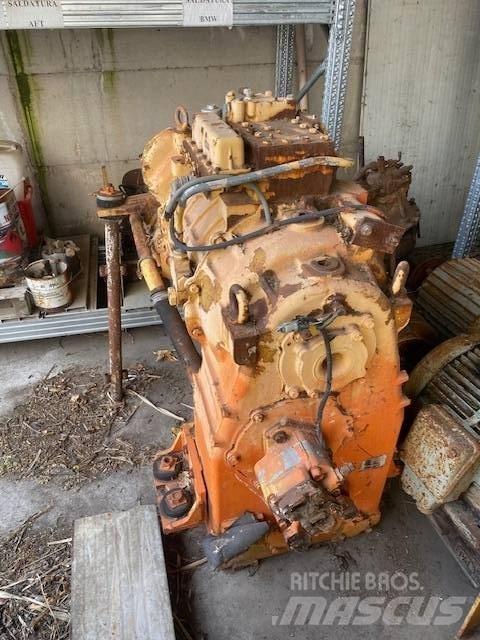 Fiat-Hitachi 350 Transmisie