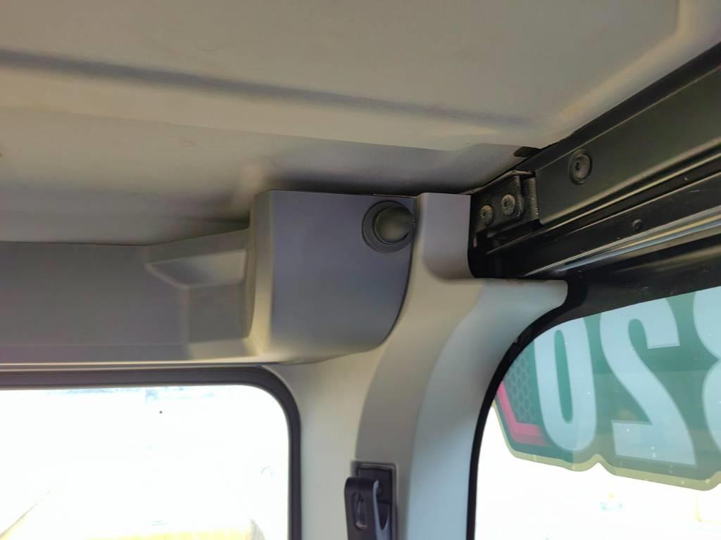 CAT 320 Excavatoare pe șenile
