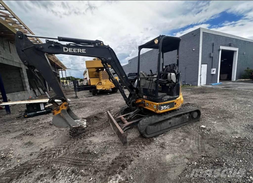 John Deere 35 G Excavatoare pe șenile
