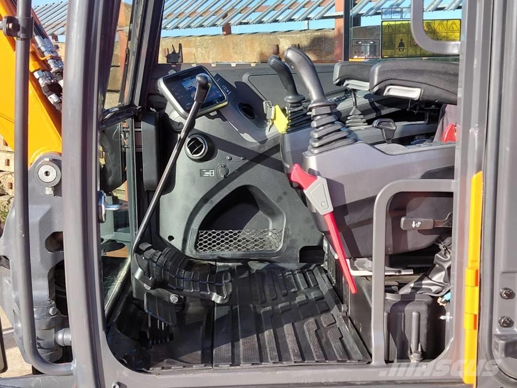 Develon DX85R Excavatoare 7t - 12t