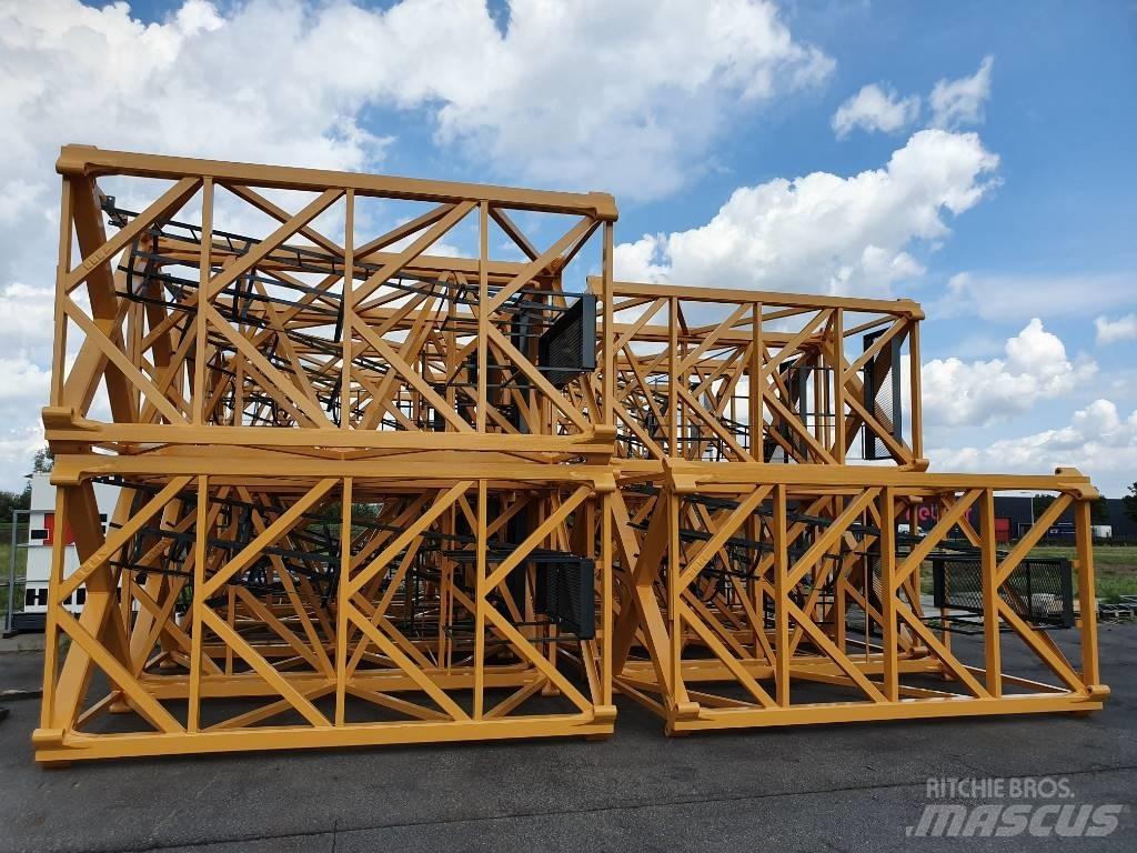 Liebherr 256HC Macarale turn
