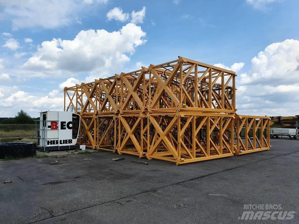 Liebherr 256HC Macarale turn