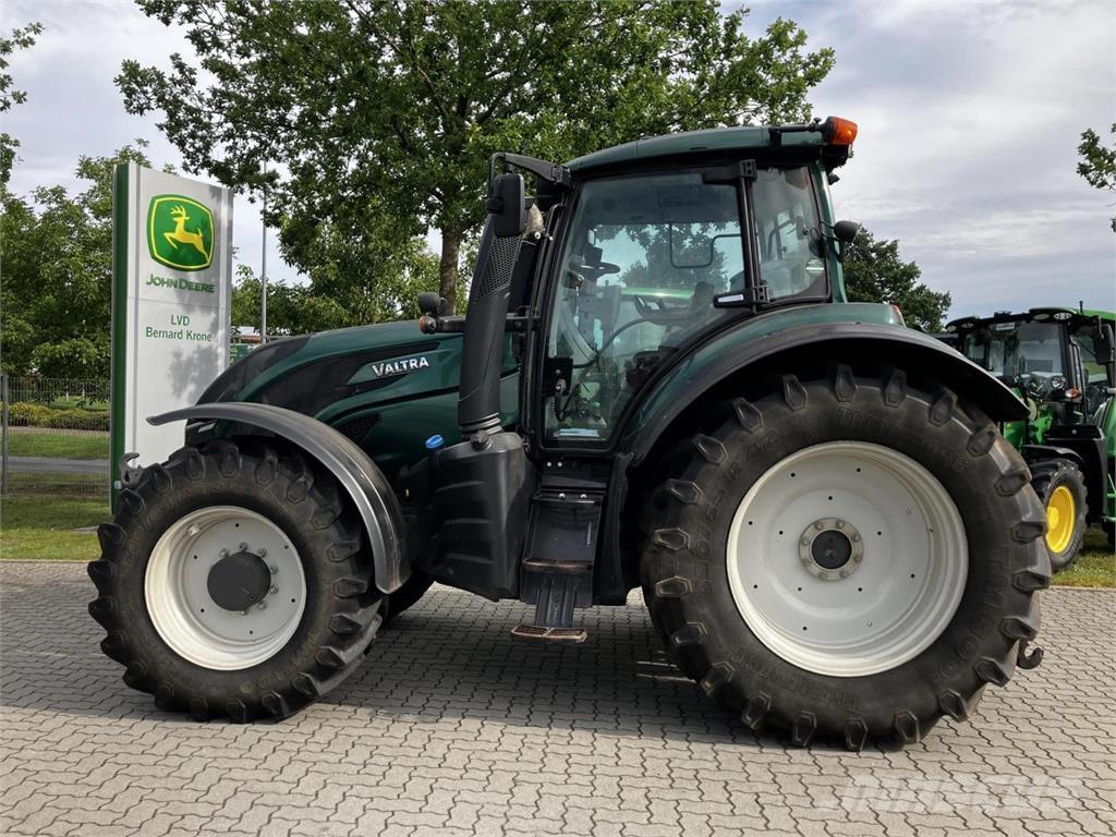 Valtra T174 Versu Tractoare