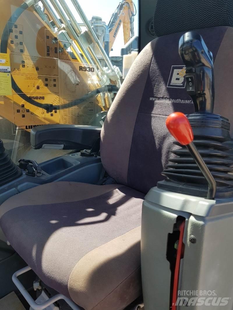 Liebherr R930 Excavatoare pe șenile
