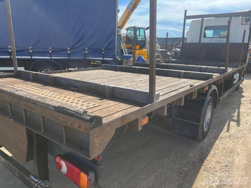 DAF LF180 Camioane platforma/prelata
