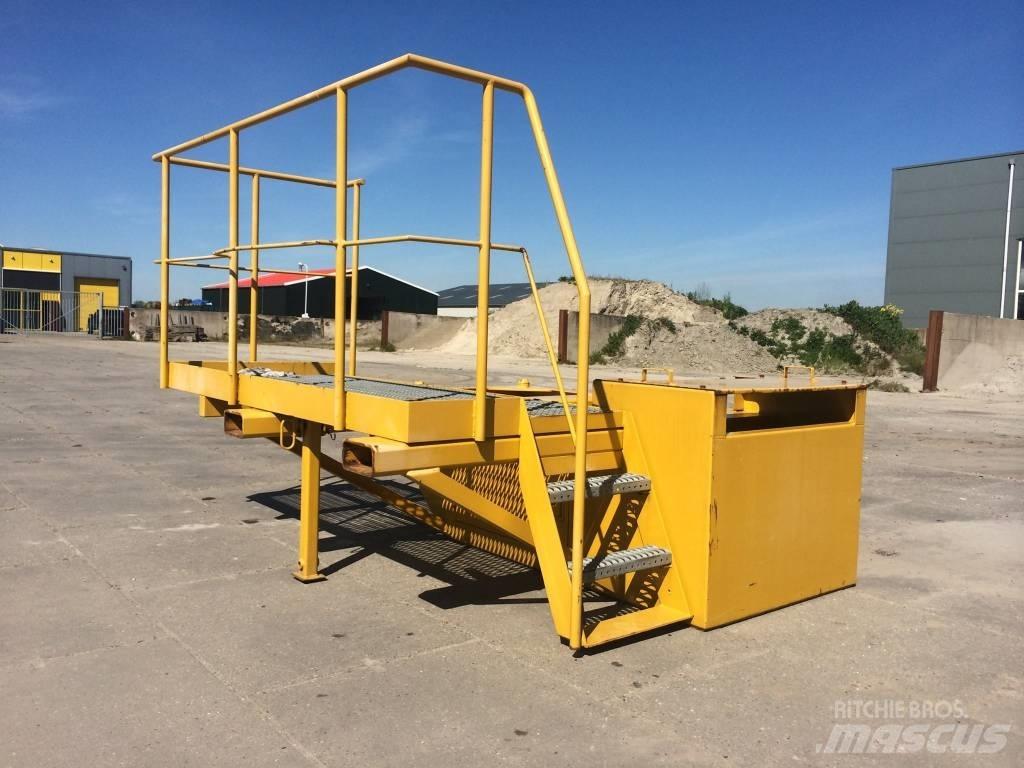 Hitachi EX455 Cabine si interior