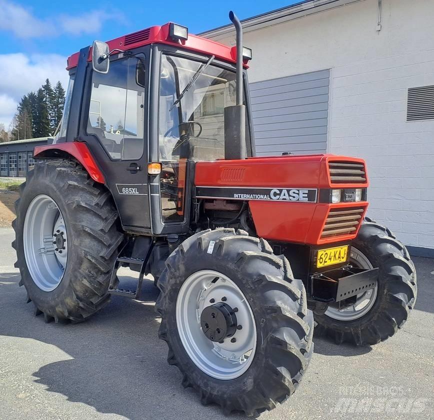 Case IH 685 XL Tractoare