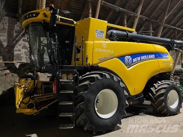 New Holland CR10.90 Combine de secerat