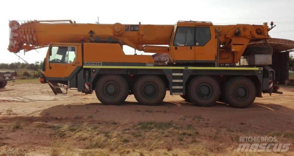 Liebherr LTM 1080-1 Macara pentru orice teren