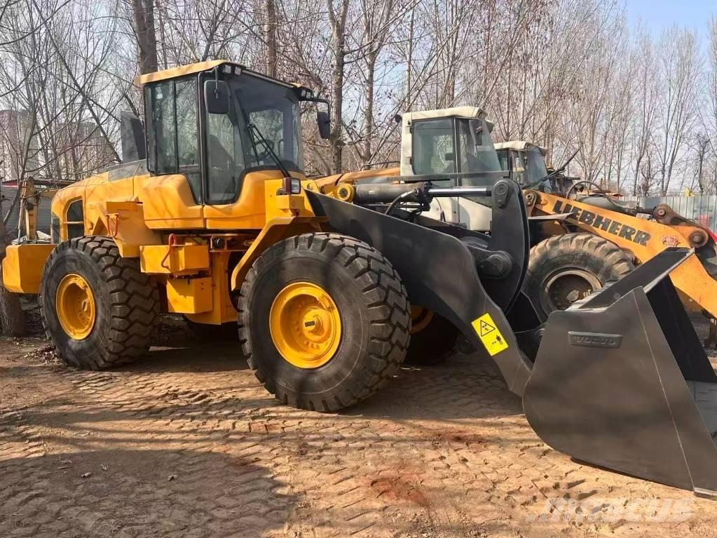 Volvo L 120 Incarcator pe pneuri