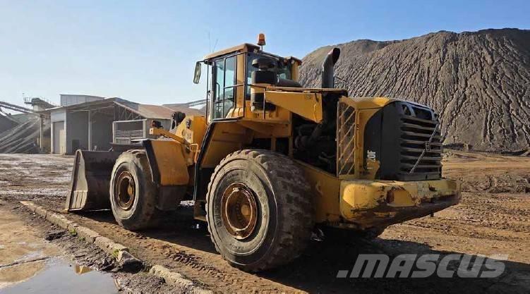 Volvo L 220 F Incarcator pe pneuri