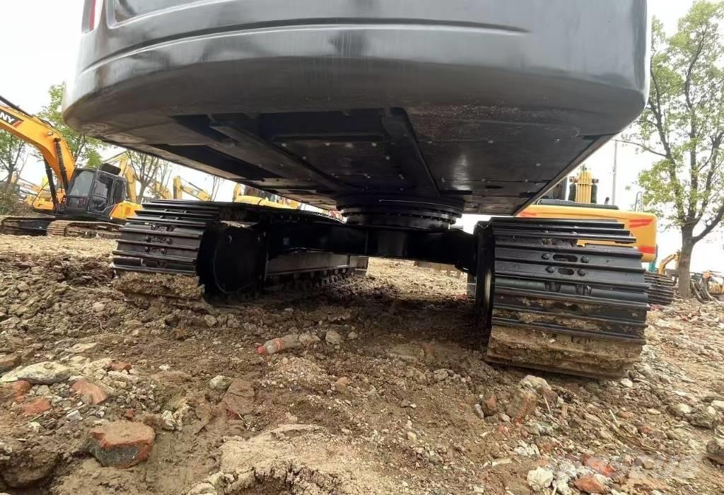 Volvo EC 210 Excavatoare pe șenile
