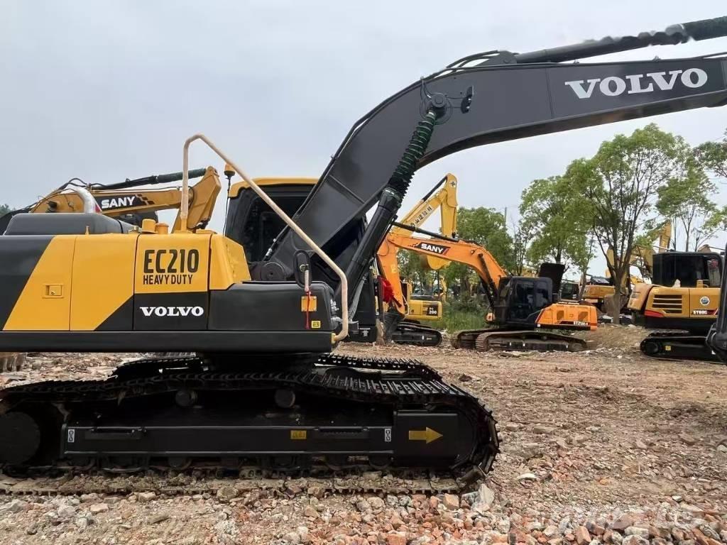 Volvo EC 210 Excavatoare pe șenile
