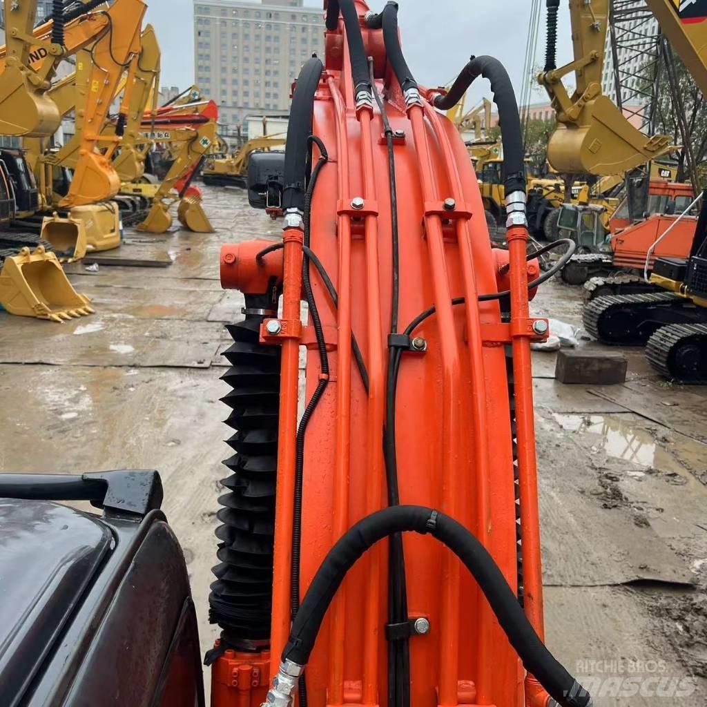 Hitachi ZX 120 Excavatoare pe șenile
