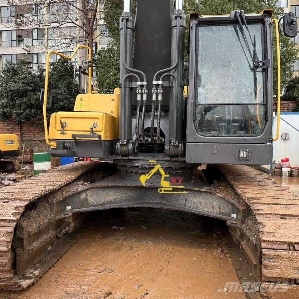 Volvo 380D Excavatoare pe șenile
