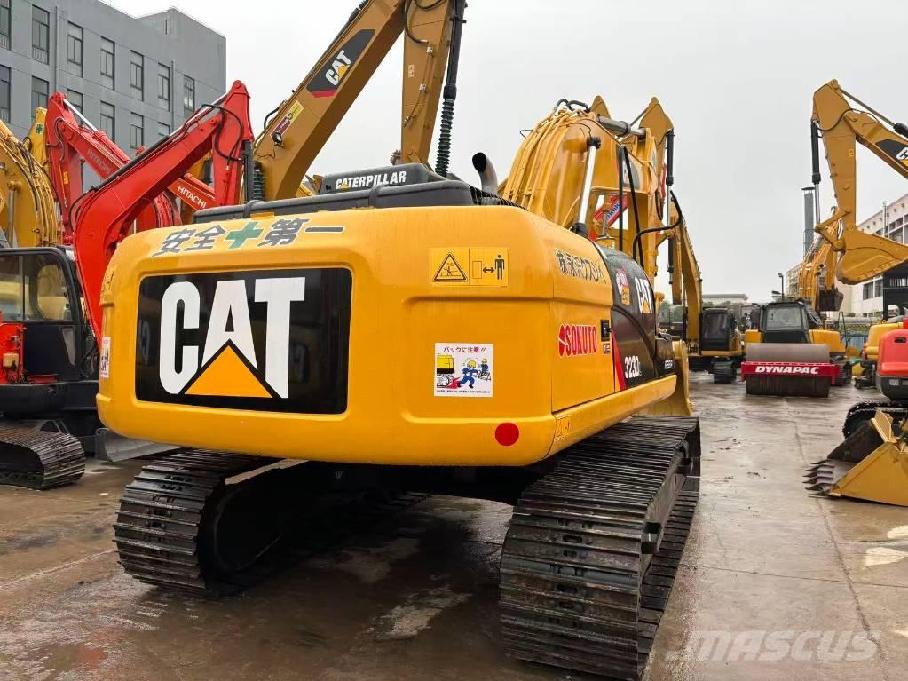 CAT 323 D L Excavatoare pe șenile
