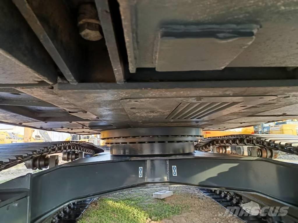 Hyundai 220-9s Excavatoare pe șenile
