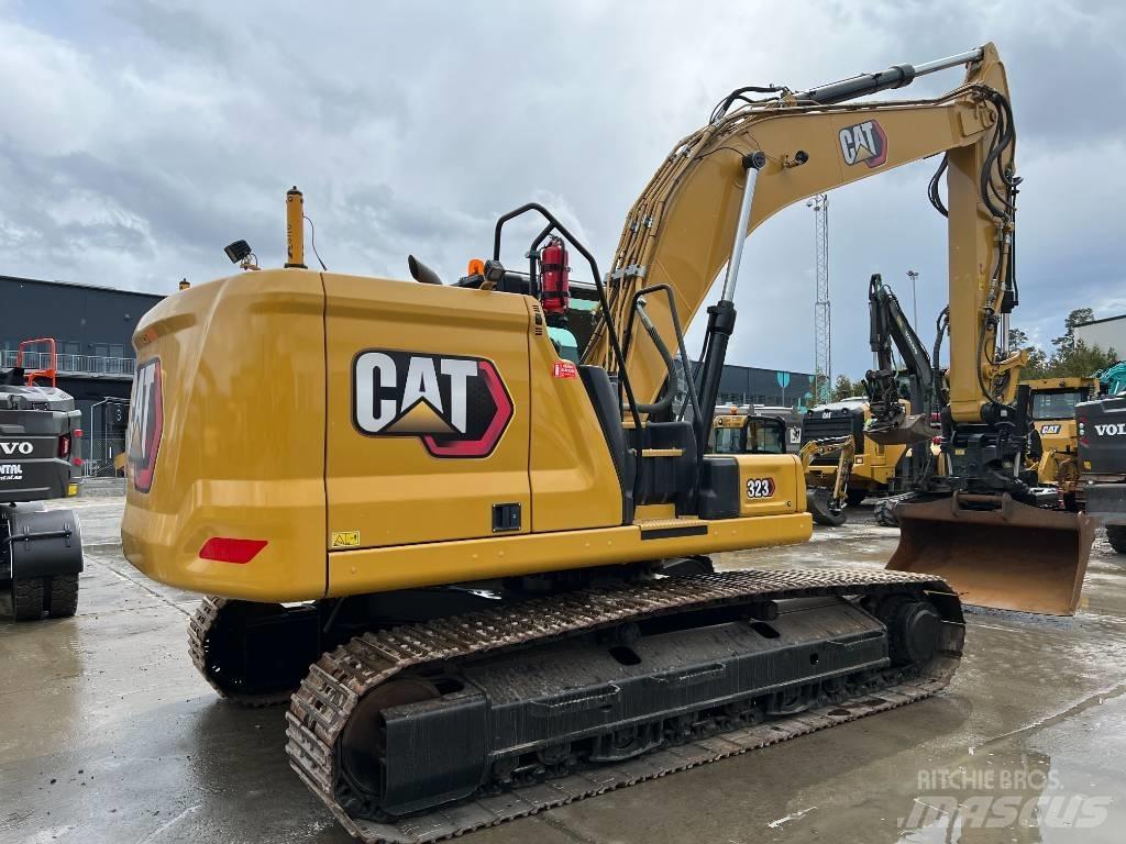 CAT 323 Next Gen Excavatoare pe șenile
