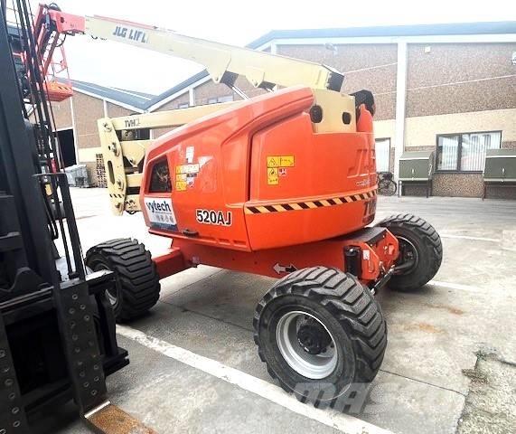 JLG 520 AJ Nacele cu brat articulat
