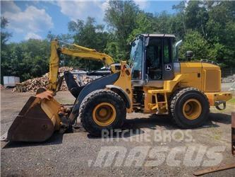 John Deere 624k Incarcator pe pneuri