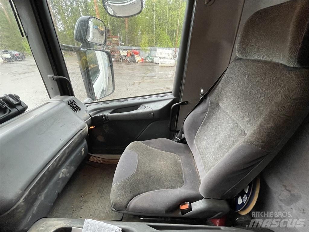 Scania 94 D 260 Autocamioane