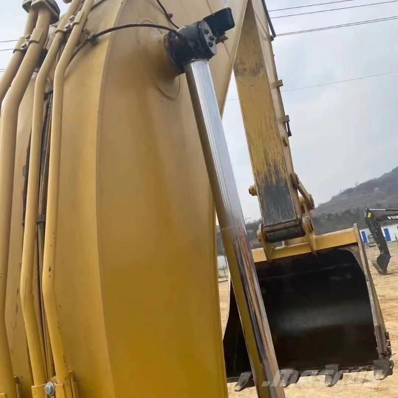 CAT 329 D Excavatoare pe șenile
