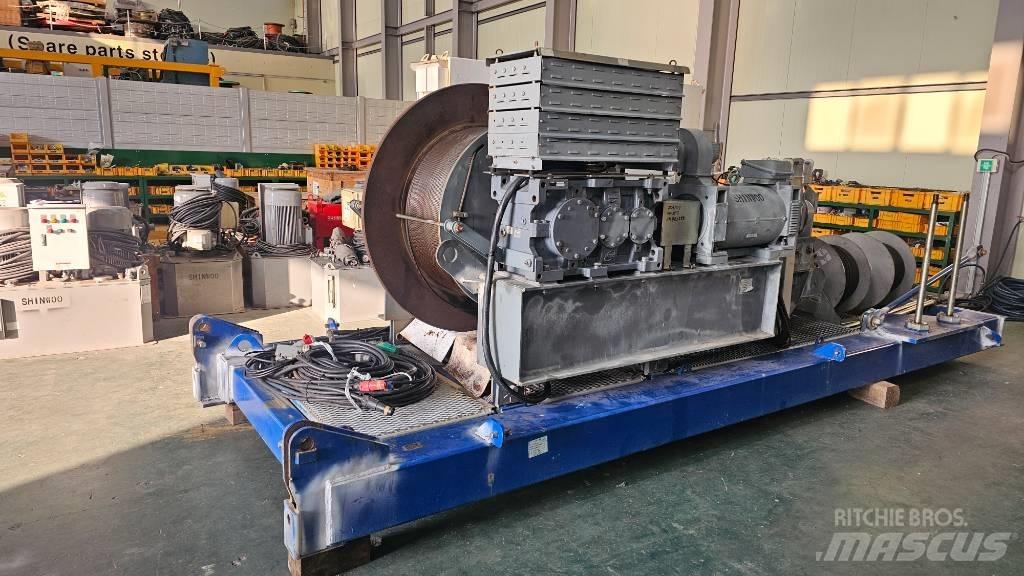 Comansa LCL280 Macarale turn