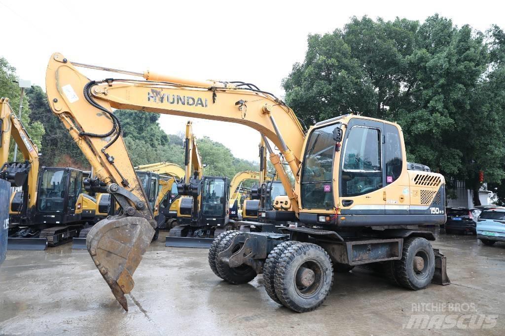 Hyundai 150W-9 Excavatoare cu roti