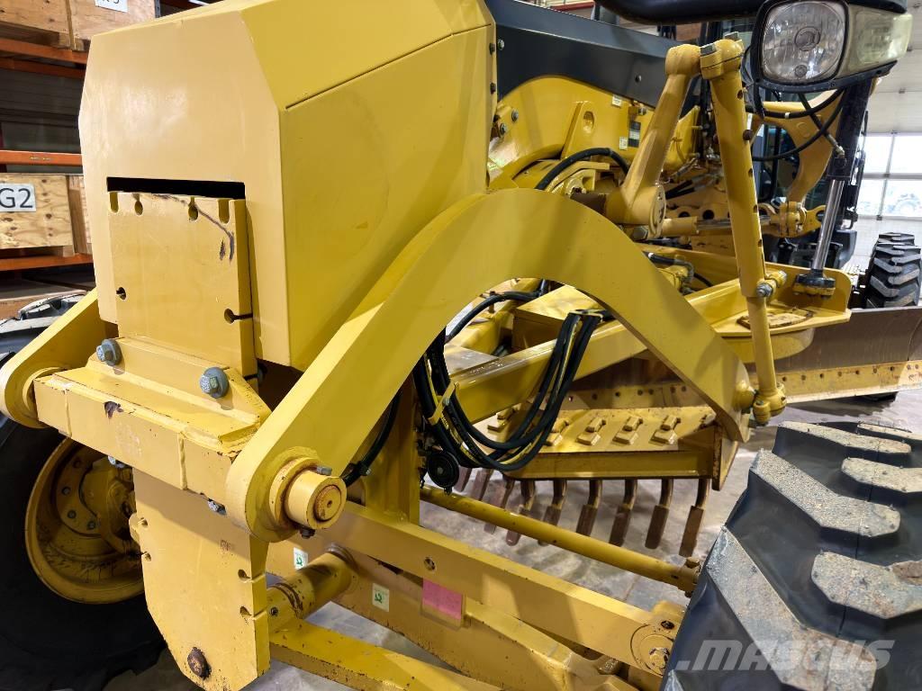 CAT 140H / 140M Scarificatoare