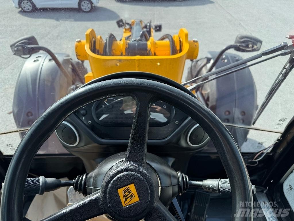 JCB TM 320 S Incarcator pe pneuri