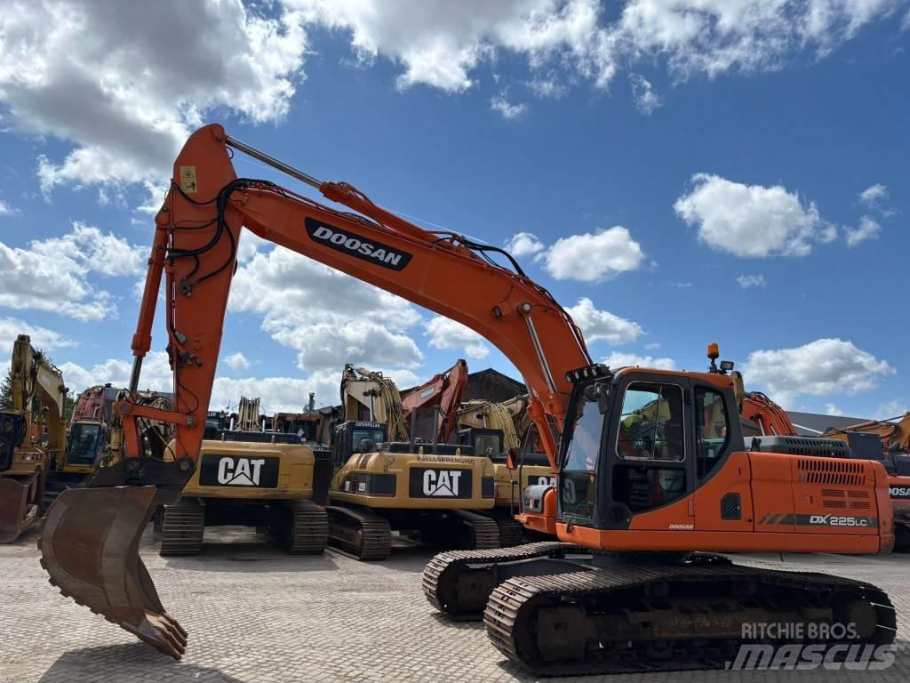 Doosan DX 225 LC-3 Excavatoare pe șenile
