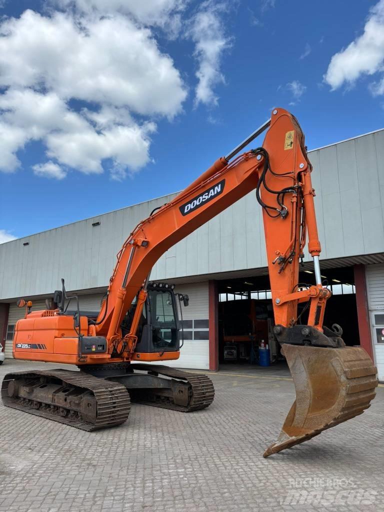 Doosan DX 225 LC-3 Excavatoare pe șenile
