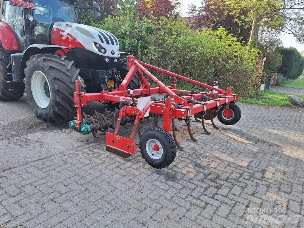 Kverneland STF 300 Cultivatoare