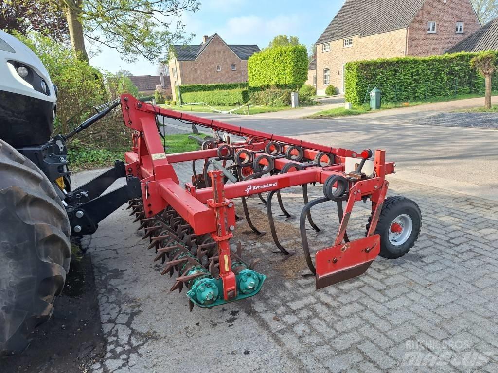 Kverneland STF 300 Cultivatoare