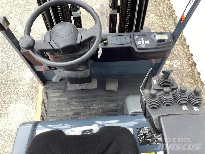 Toyota 7FBEST13 Stivuitor electric