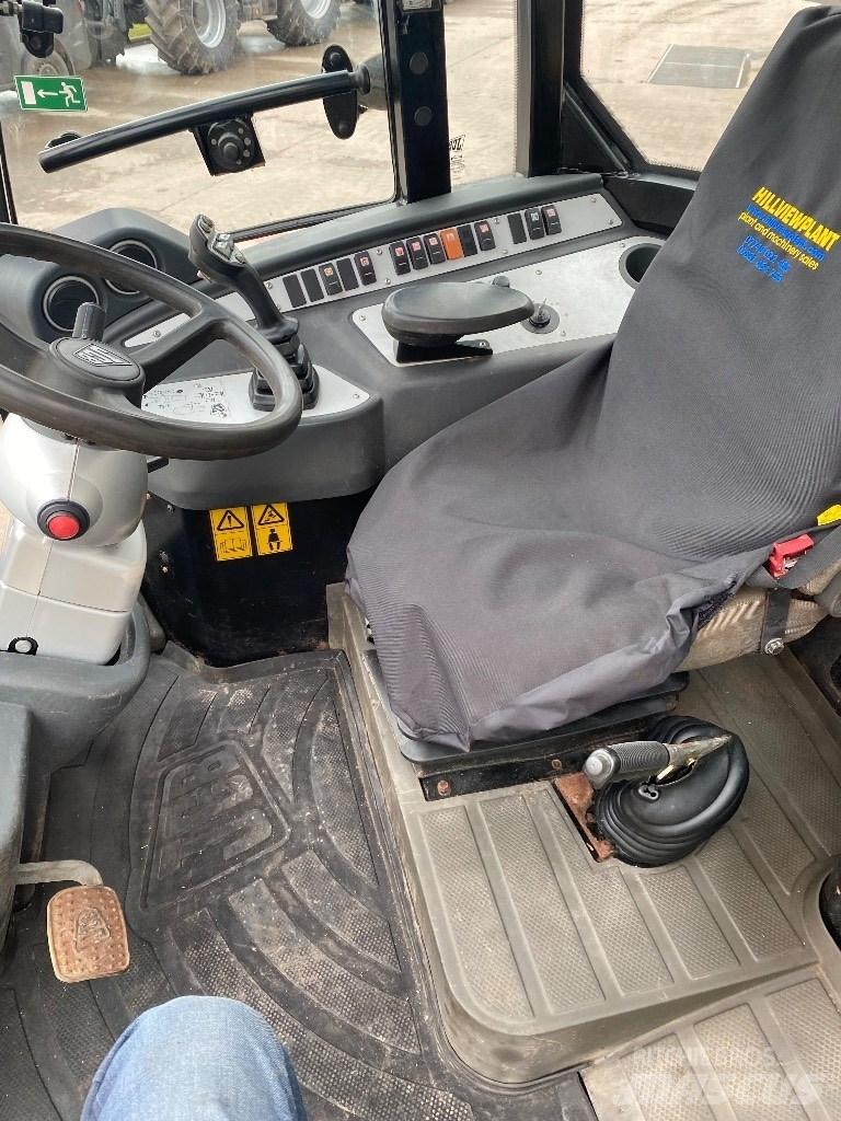 JCB TM 220 Manipulatoare agricole