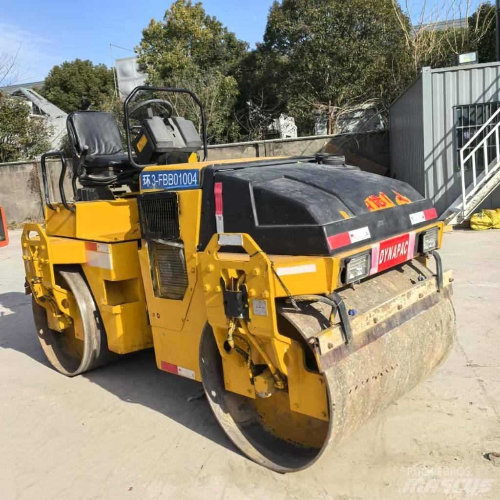 Dynapac CC 142 Cilindri compactori dubli
