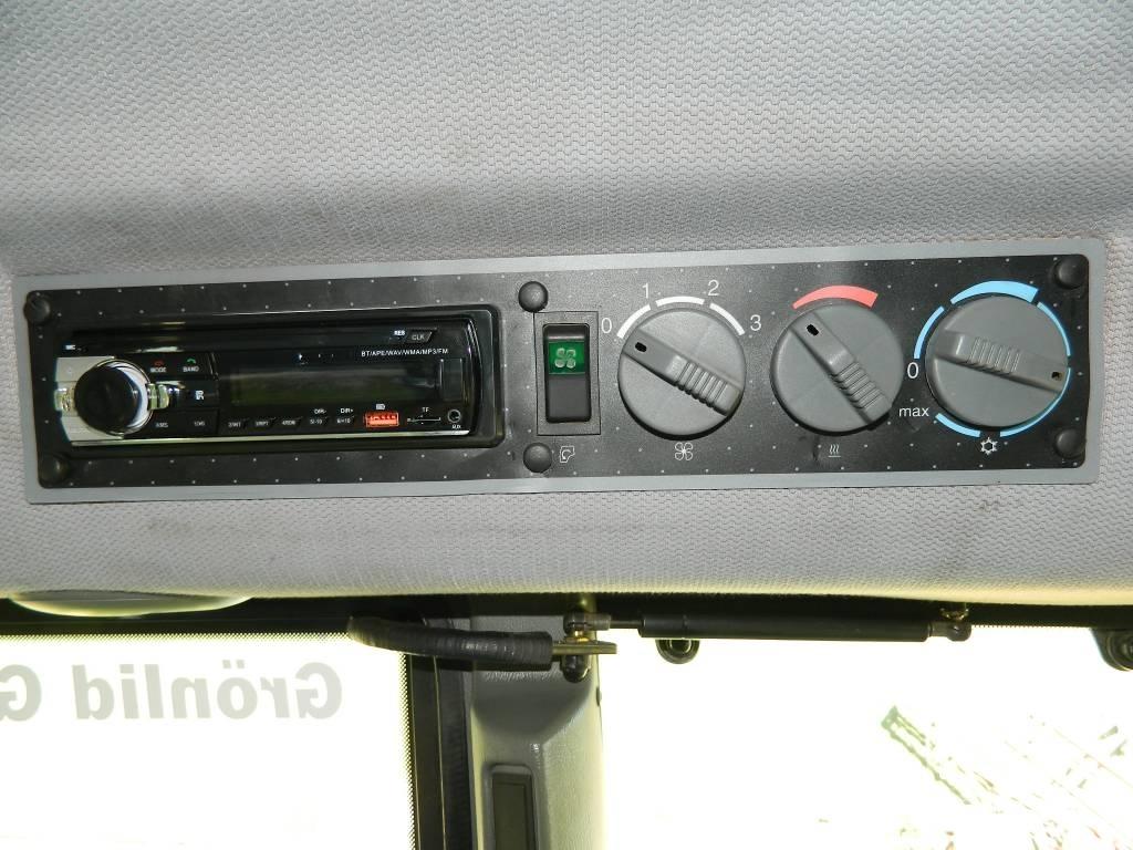 Valtra T 140 Tractoare