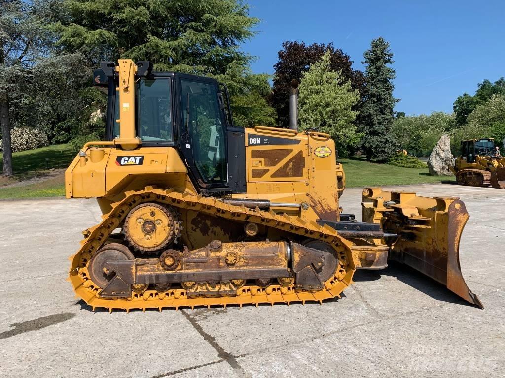 CAT D 6 N XL Buldozere pe senile
